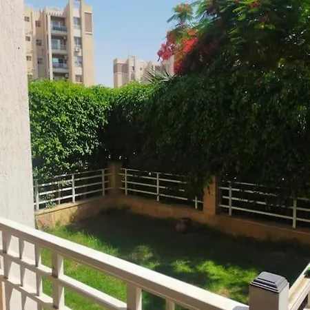 Ultra Modern & Super Cozy Apartment Wz A Private Garden Madinaty Dış mekan fotoğraf