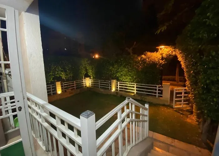 Ultra Modern & Super Cozy Apartment Wz A Private Garden