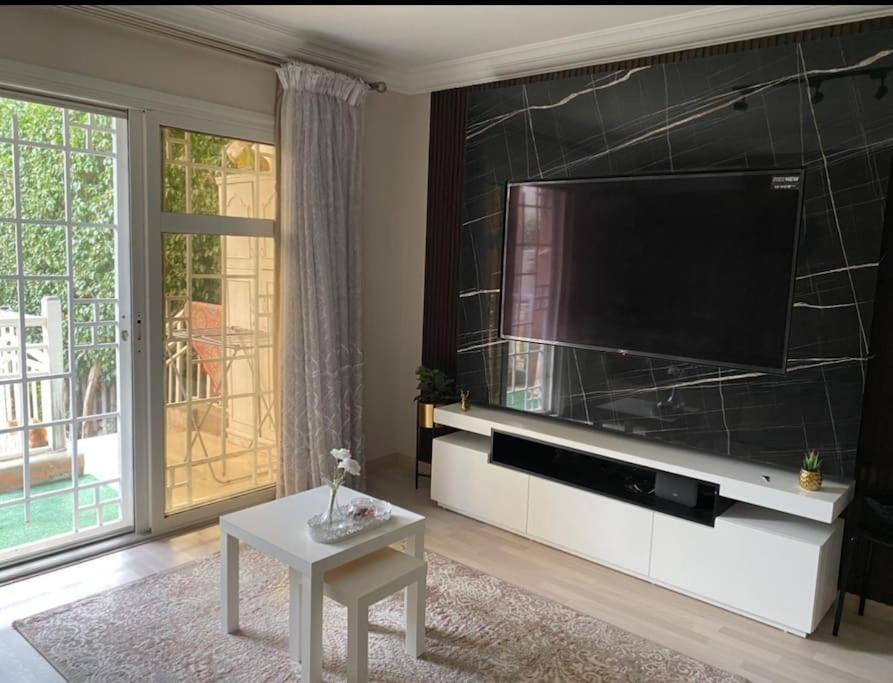 Ultra Modern & Super Cozy Wz A Private Garden