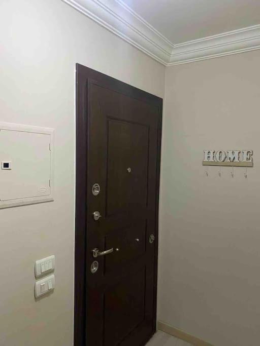 Ultra Modern & Super Cozy Wz A Private Garden Apartment *